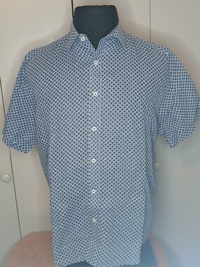 Neiman Marcus XL Blue Geometric Short Sleeve Shirt (0850J3)